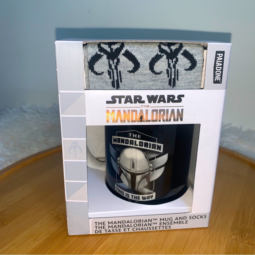 Star Wars The Mandalorian Mug & Socks